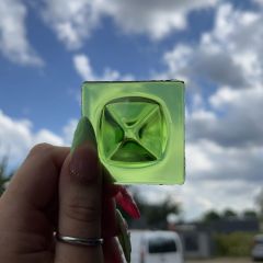 Jewel vierkant piramide 50 Groen