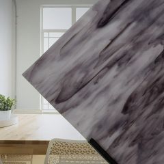 Mississippi River Glass Purple/White opalicent 8004 S (±30x30cm)